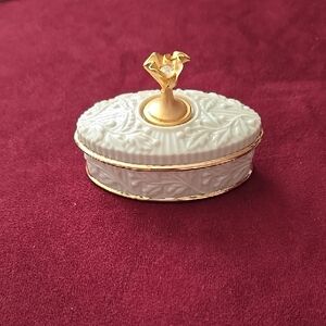 SWEET LENOX BONE CHINA TREASURES BIRTHSTONE TRINKET BOX APRIL 24K GOLD PLATED